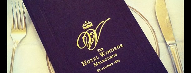 The Hotel Windsor is one of สถานที่ที่ El Greco Jakob ถูกใจ.