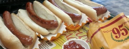 The Ultimate NYC Hot Dog Crawl