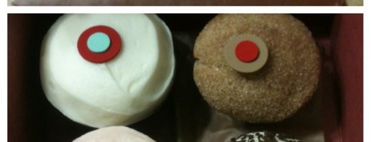 Sprinkles Cupcakes is one of Favorite dessert spots.