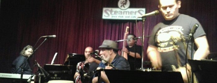 Steamers Jazz Club and Cafe is one of live music.