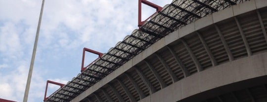 Стадион Сан-Сиро is one of Milano.