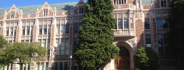Smith Hall is one of Breannaさんのお気に入りスポット.