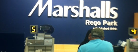 Marshalls is one of Lugares favoritos de Pam.