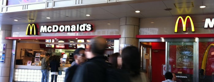 McDonald's is one of Orte, die Darren gefallen.