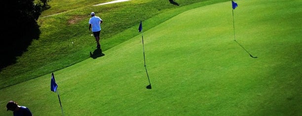 Riverway Golf Course is one of Posti che sono piaciuti a Angel.