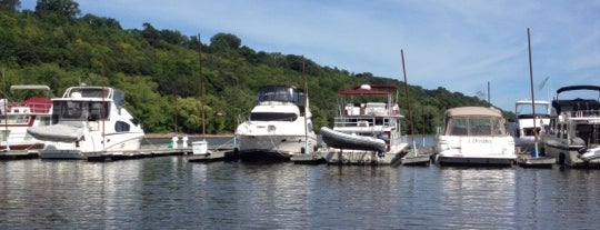 Kings Cove Marina is one of Member Discounts: Mid West.