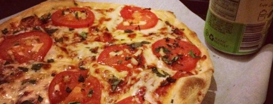 Austin's Pizza is one of Austin Eats.