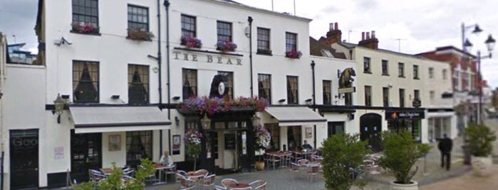 The Bear (Wetherspoon) is one of Lieux qui ont plu à Carl.