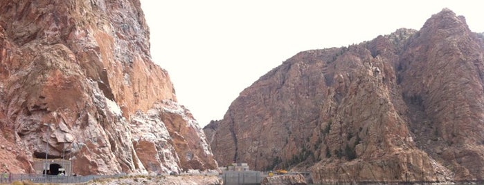 Buffalo Bill Dam is one of Historic Civil Engineering Landmarks.
