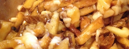 Smoke's Poutinerie is one of Toronto City Guide #4sqCities.