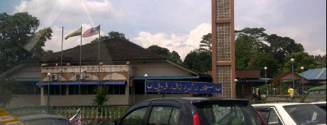 Masjid Daerah Tapah is one of Masjid & Surau.