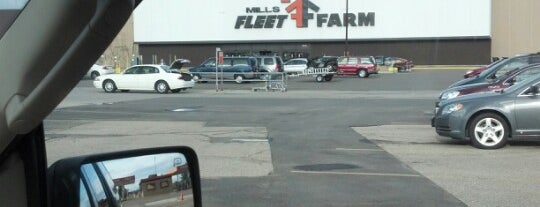 Mills Fleet Farm is one of RoadRunner’s Liked Places.