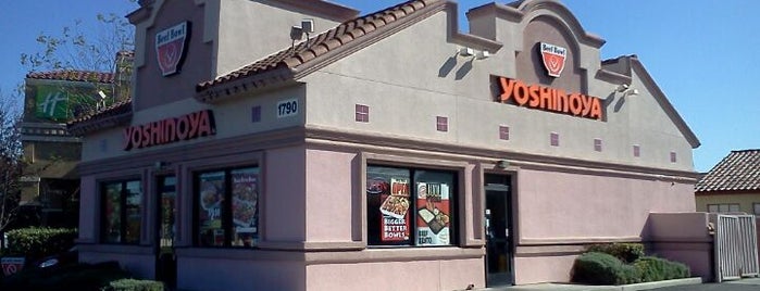 Yoshinoya is one of Noms I eat at a lot.