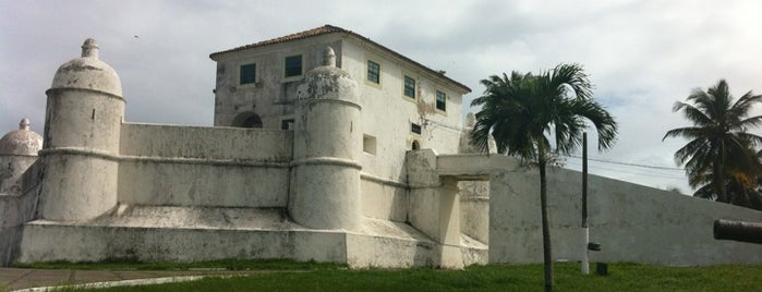 Forte de Monte Serrat is one of Salvador 🇧🇷.