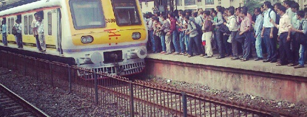 Bhayandar Railway Station is one of Mumbai Suburban Western Railway.