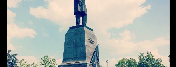 Памятник Павлу Нахимову / Monument to Pavel Nakhimov is one of Любимые места Севастополя!.