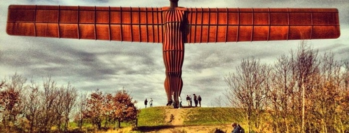Angel of the North is one of 巨像を求めて.
