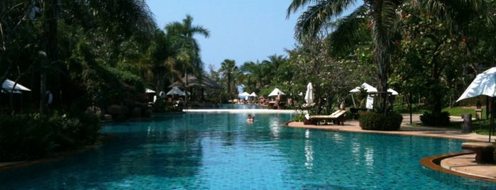 Ravindra Beach Resort & Spa is one of Hotel.