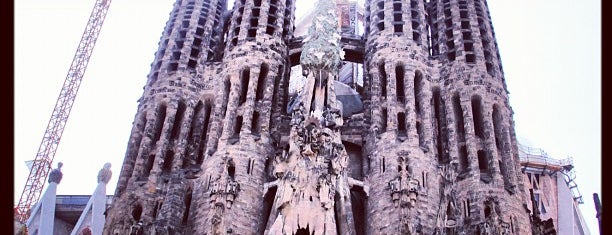 Templo Expiatorio de la Sagrada Familia is one of Visit Barcelona.