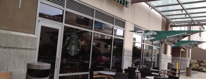 Starbucks is one of Josh 님이 좋아한 장소.