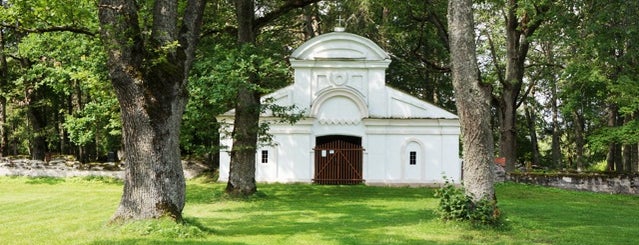 Meņģeles kapsēta is one of Kultūrvēsture un arhitektūra.