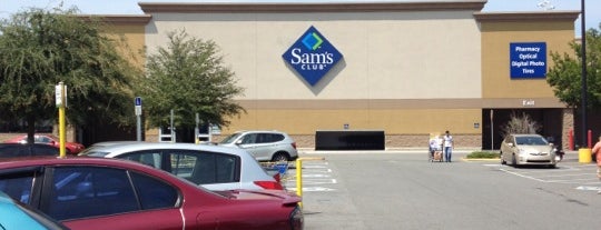 Sam's Club is one of Andriiさんのお気に入りスポット.