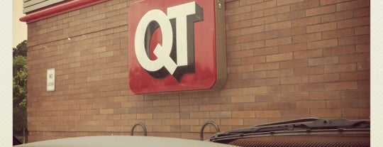 QuikTrip is one of Jackieさんのお気に入りスポット.