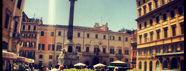 Piazza Mignanelli is one of Roma.