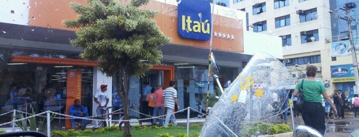 Itaú is one of Vinicius’s Liked Places.