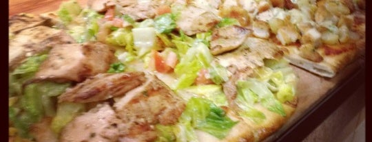 Romeo's Pizza is one of Kimmieさんのお気に入りスポット.