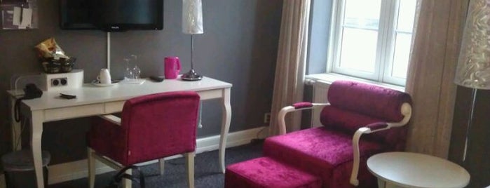 Clarion Collection Hotel Savoy is one of oslo in not quite a nutshell.