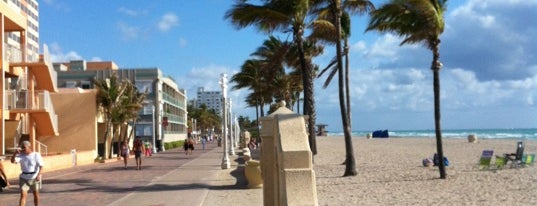 Hollywood Beach is one of USA - Miami.