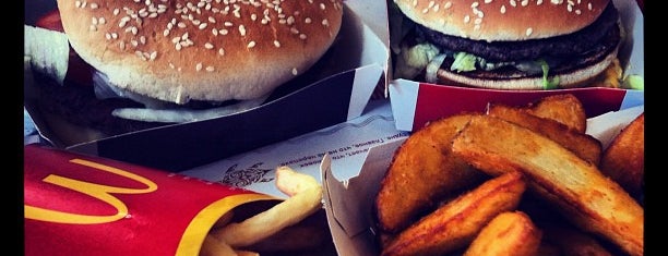 McDonald's is one of Posti che sono piaciuti a Tolga.
