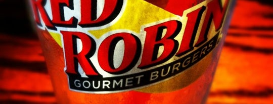 Red Robin Gourmet Burgers and Brews is one of Locais curtidos por Nathan Daniel.