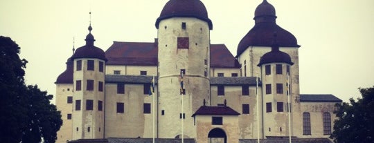 Läckö Slott is one of Orte, die Azeem gefallen.