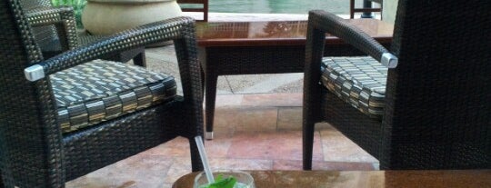 Zocca Cuisine d'Italia is one of สถานที่ที่บันทึกไว้ของ Mirela.