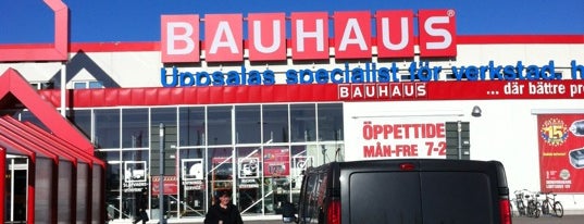 Bauhaus is one of Tempat yang Disukai Ralf.