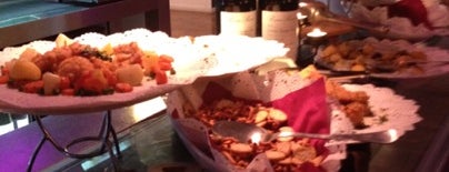 Vino & Pomodoro is one of Roberta 님이 저장한 장소.