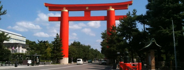 Heian Jingu Shrine is one of for driving.