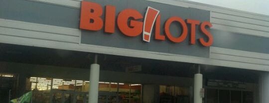 Big Lots is one of Brian Cさんのお気に入りスポット.
