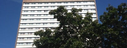 Hotel Olympik is one of Tempat yang Disukai Onur.