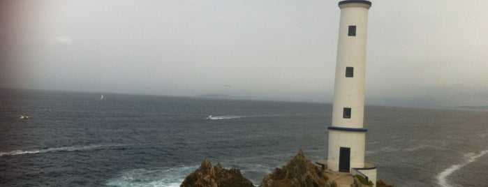 Faro do Cabo Home is one of Faros de Galicia.