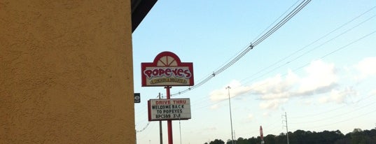 Popeyes Louisiana Kitchen is one of Places With Mostly Bad Reviews.