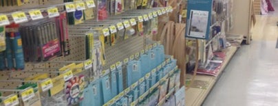 JOANN Fabrics and Crafts is one of สถานที่ที่บันทึกไว้ของ Nellie.