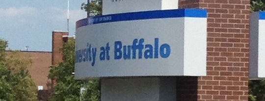 University at Buffalo (UB) North Campus is one of Tempat yang Disukai Leslie.