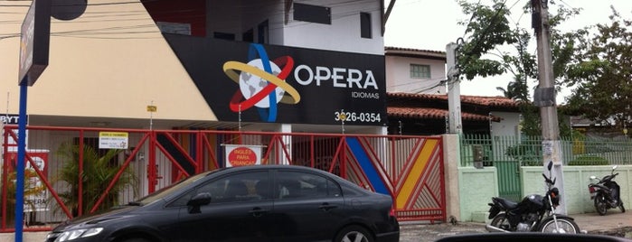 Opera is one of Andei por aqui.