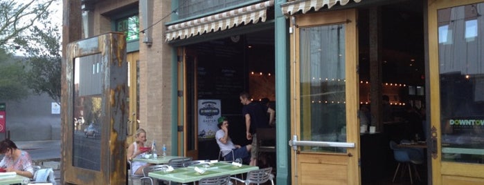 Downtown Kitchen And Cocktails is one of Roger D 님이 좋아한 장소.