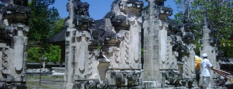 Temples in Lembongan Island