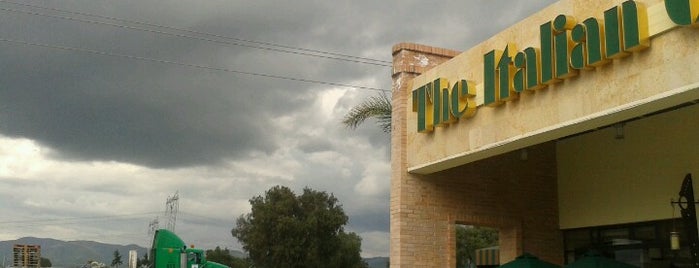 The Italian Coffee Company (carretera Puebla-Corodoba) is one of สถานที่ที่ René ถูกใจ.
