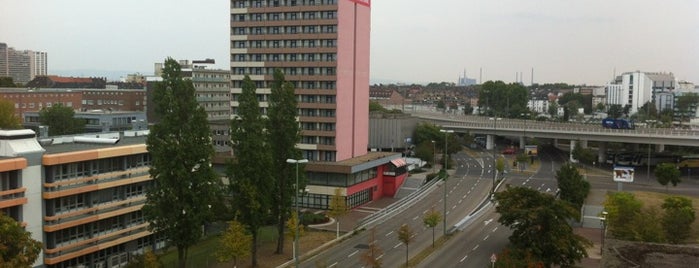 Best Western Leoso Hotel Ludwigshafen is one of Bahn.